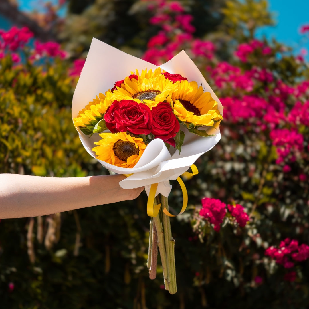 Bouquet de 5 Girasoles y 5 Rosas